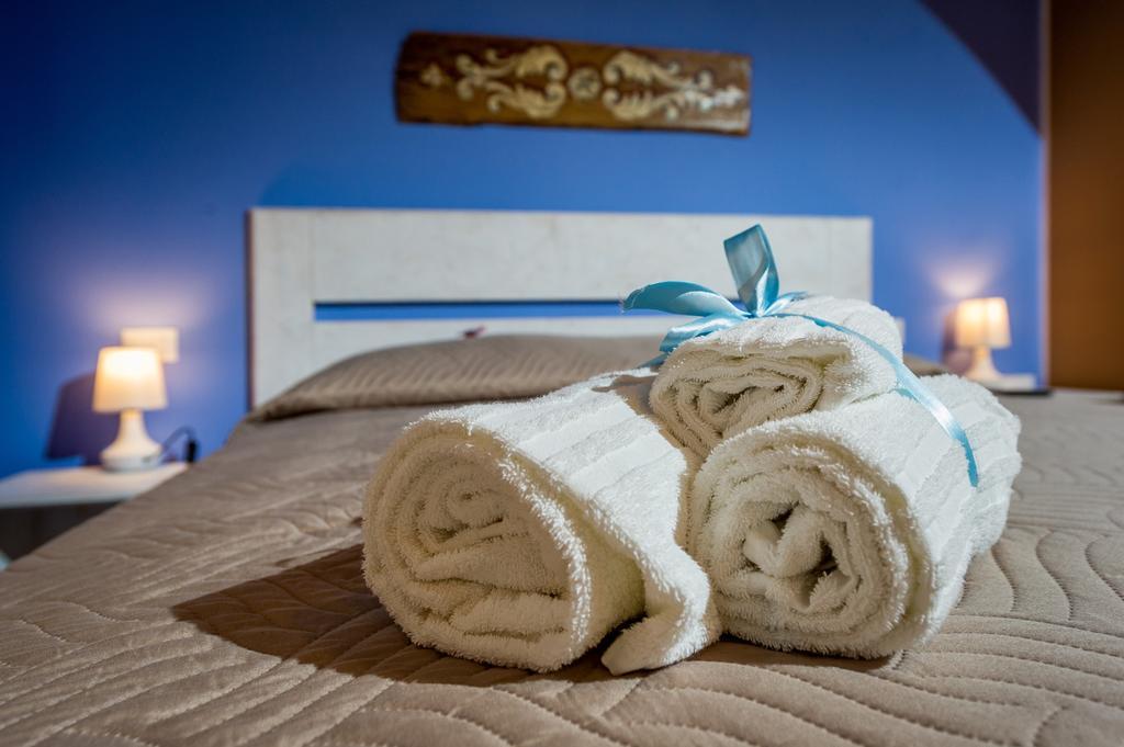 카스텔라마레델골포 안티코 카날레 B&B 외부 사진
