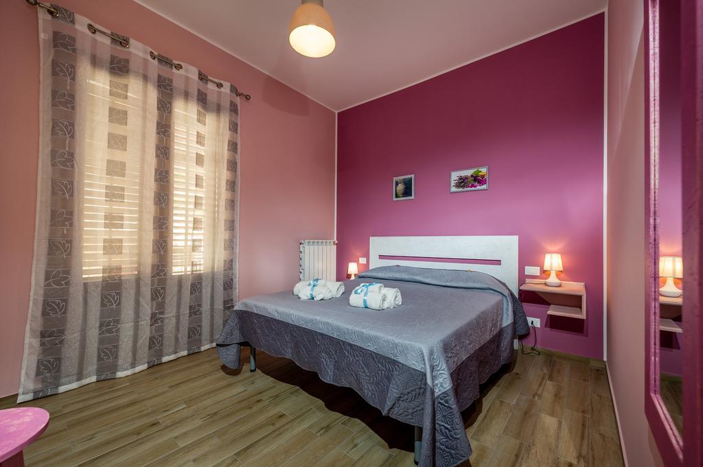 카스텔라마레델골포 안티코 카날레 B&B 외부 사진